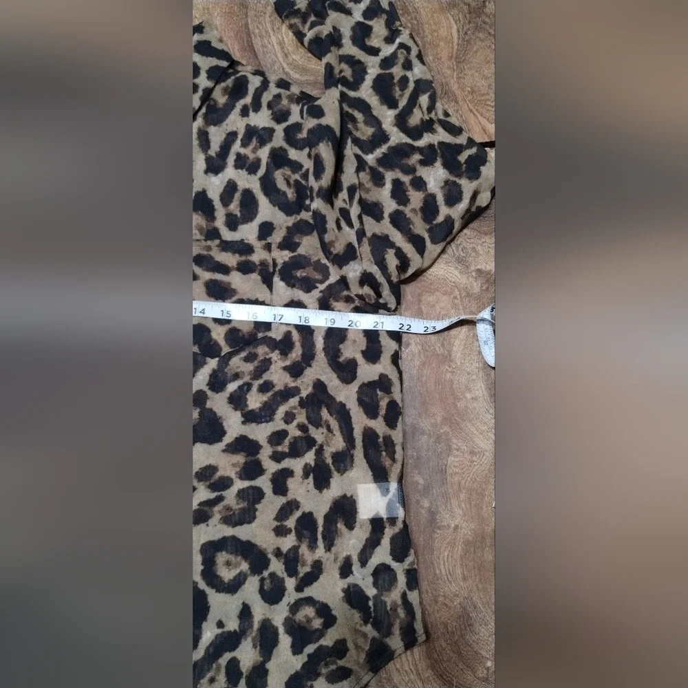 SHEIN Animal Print Women's Blouse (12) - Picture 4 of 9